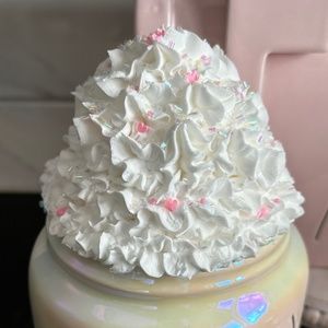 Faux Whip Cream Canister Topper